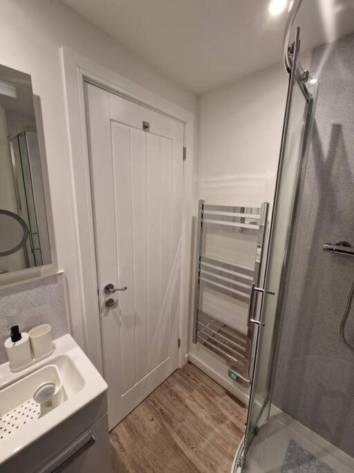 The Patch Apartment Brighton ภายนอก รูปภาพ