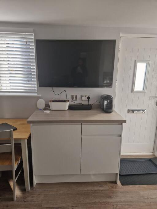 The Patch Apartment Brighton ภายนอก รูปภาพ